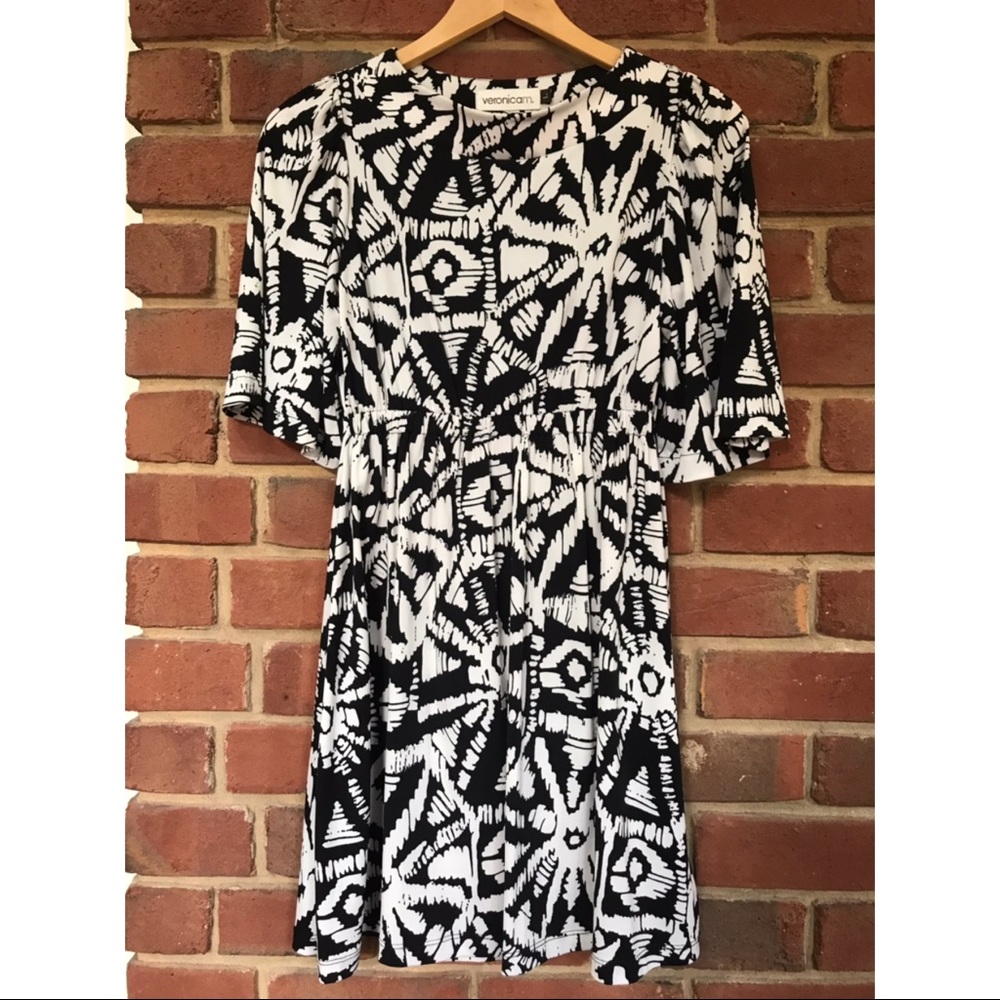 Veronica M. Black/white Patterned Party Dress